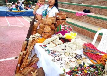 Feria Intercultural de Mujeres Indígenas del Municipio de Solano en Florencia