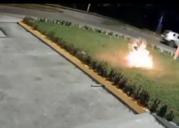 Un artefacto explosivo fue arrojado en el sector de la glorieta del Encanto en Florencia.