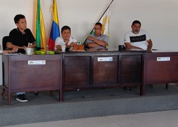 Alcalde de El Doncello Jair Diaz Diaz instalo ayer segundas sesiones ordinarias del concejo municipal y radico el plan de desarrollo para comisión, estudio y aprobación.