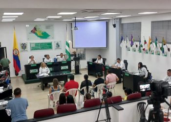 EL FONDO MIXTO DEL VALLE Y EL CONTRATISTA, DEBEN EXPLICAR QUE PASA CON LA DOBLE CALZADA.