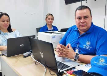 LA CÁMARA DE COMERCIO LLEGÓ A EL DONCELLO A RENOVAR LA MATRÍCULA MERCANTIL DE LOS COMERCIANTES.