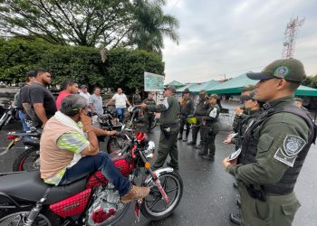 POLICIA REALIZÓ JORNADA DE MARCATÓN  DE MOTOCICLETAS EN EL MUNICIPIO DE EL PAUJIL