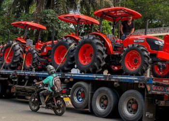 SIETE NUEVOS TRACTORES ADQUIRIO LA SECRETARÍA DE AGRICULTURA DEL DEPARTAMENTO DEL CAQUETÁ.