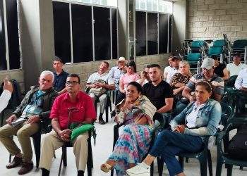 EN EL DONCELLO, CAQUETÁ, LA ADR REALIZÓ PROCESO DE CREACIÓN DE ORGANIZACIÓN DE PRODUCTORES LÁCTEOS.