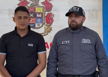 TROPAS DEL EJÉRCITO CAPTURARON A ALIAS PANTERA, SEGUNDO CABECILLA DEL GAO-R RODRIGO CADETE EN CAQUETÁ.