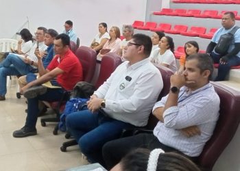 ASAMBLEA DEL CAQUETÁ DEBATIÓ SOBRE LICENCIAS MINERAS Y AMBIENTALES EN PRESENCIA DE CORPOAMAZONIA.
