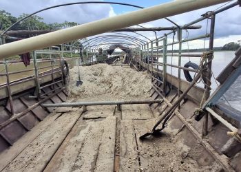 EL EJÉRCITO DESMANTELÓ OPERACIÓN DE MINERÍA ILEGAL EN EL RIO GUAYAS