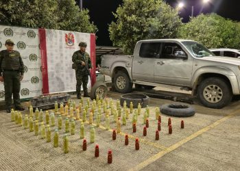 LA POLICÍA INCAUTÓ 60 KILOS DE BASE DE COCA Y CAPTURÓ A TRES PERSONAS.