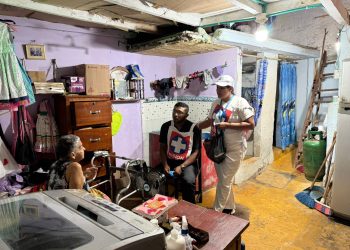 ESE SOR TERESA ADELE REALIZA JORNADA DE SALUD CASA A CASA EN EL BARRIO BELARCÁZAR DE EL DONCELLO