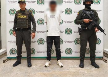 LA POLICÍA NACIONAL CAPTURÓ A DOS PERSONAS CONOCIDAS COMO “MECHAS” Y “PALMA” E INCAUTÓ ESTUPEFACIENTES Y CINCO ARMAS DE FUEGO.