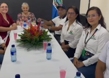 LA UNIVERSIDAD DE LA AMAZONIA RINDIÓ HOMENAJE A 47 DOCENTES Y ADMINISTRATIVOS PENSIONADOS.