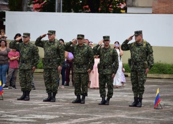 LA DÉCIMA SEGUNDA BRIGADA RINDIÓ HOMENAJE A 107 SOLDADOS PROFESIONALES QUE CULMINAN 20 AÑOS DE SERVICIO A COLOMBIA