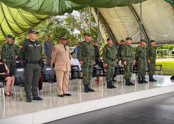 LA FUERZA DE DESPLIEGUE RÁPIDO N.º 11 FORTALECE SU LIDERAZGO CON NUEVO COMANDANTE.