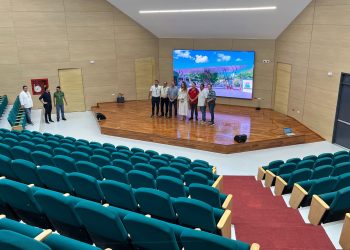 LA UNIVERSIDAD DE LA AMAZONIA INAUGURÓ EL AUDITORIO “ÁNGEL CUNIBERTI”.